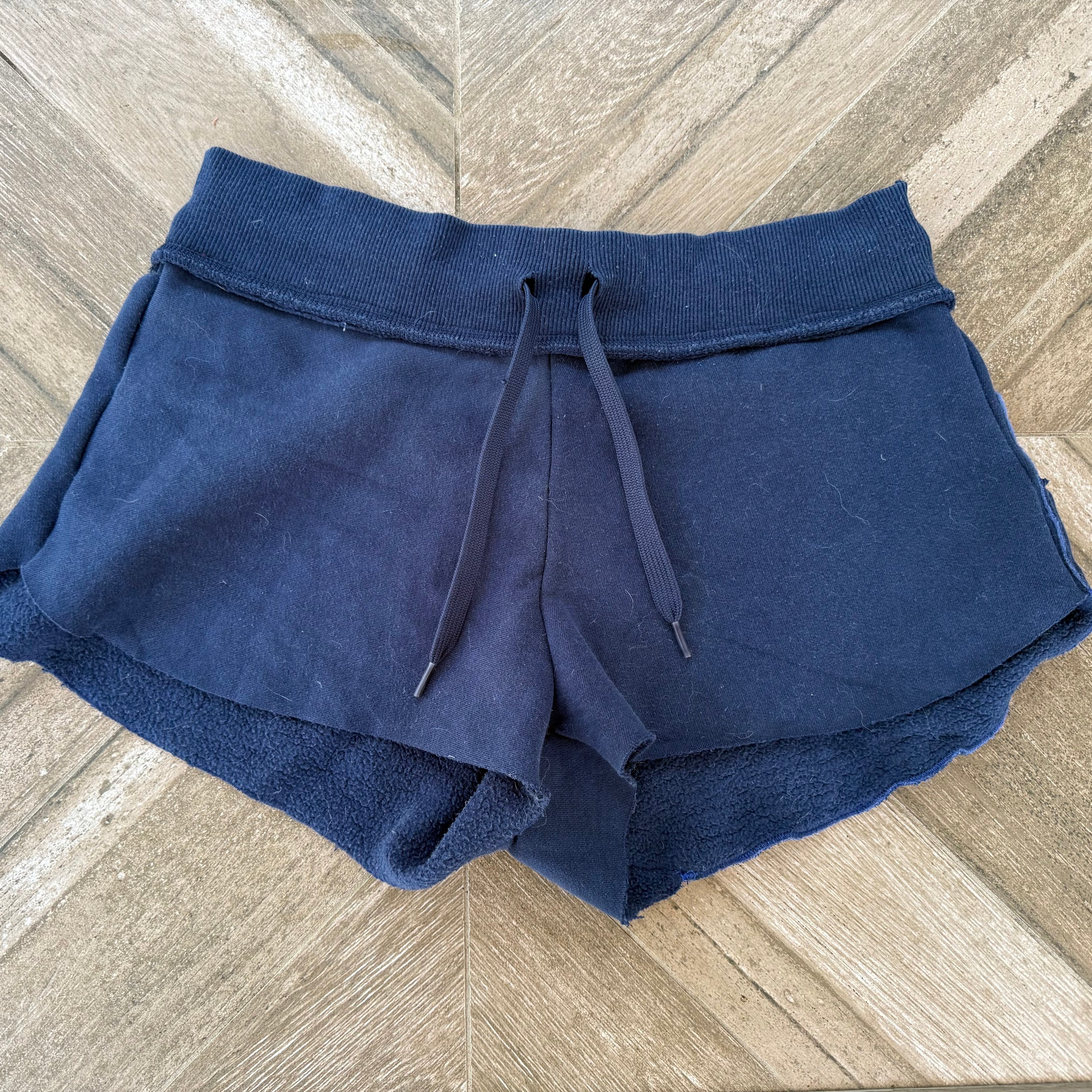 Sport Shorts: Waves